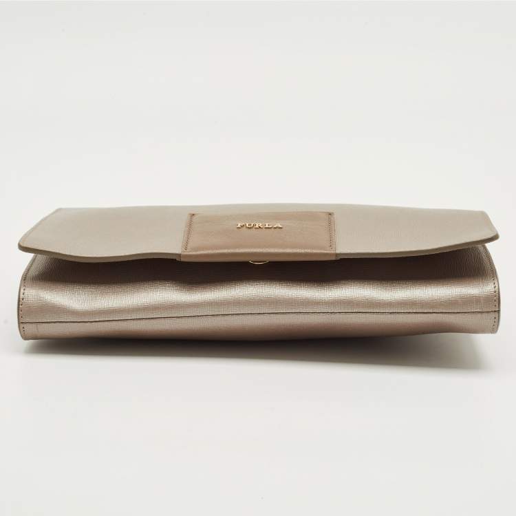 مملوكة مسبقًا Furla Grey Leather Logo Flap Shoulder Bag