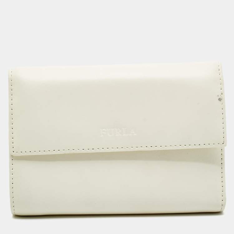 Pre Owned Furla Off White Leather Trifold Flap Wallet