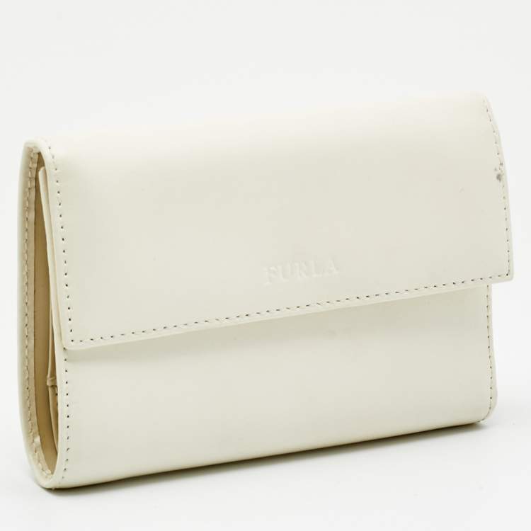 Pre Owned Furla Off White Leather Trifold Flap Wallet