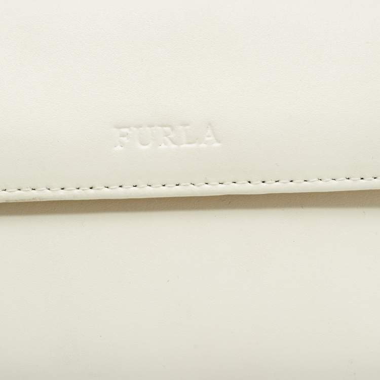 Pre Owned Furla Off White Leather Trifold Flap Wallet