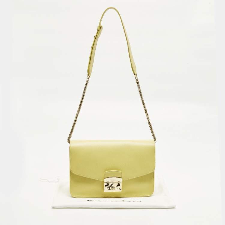 Pre Owned Furla Metropolis Yellow Leather Shoulder Bag