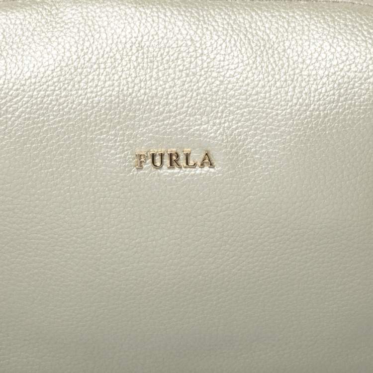 Pre Owned Furla Metallic Gold Leather Shoulder Bag
