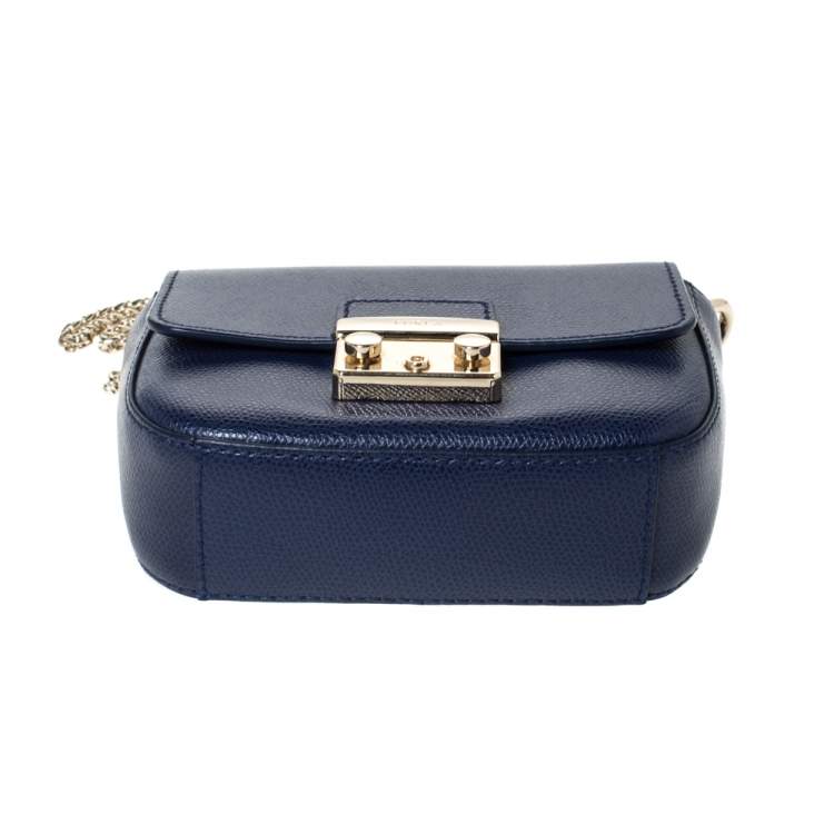 مملوكة مسبقًا Furla Navy Blue Leather Micro Metropolis Shoulder Bag