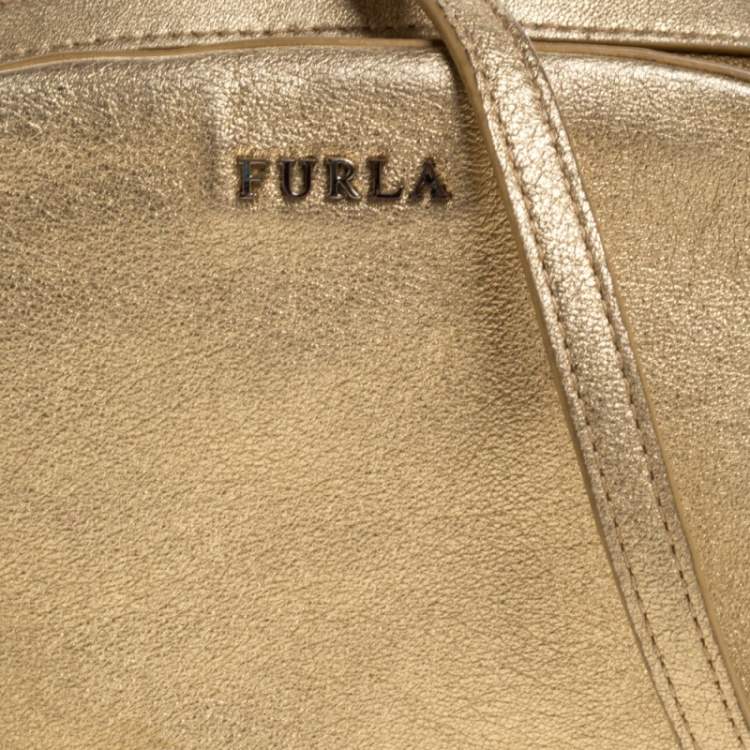 مملوكة مسبقًا Furla Metallic Gold Leather Crossbody Bag