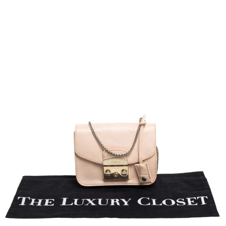Pre Owned Furla Beige Leather Mini Metropolis Chain Shoulder Bag