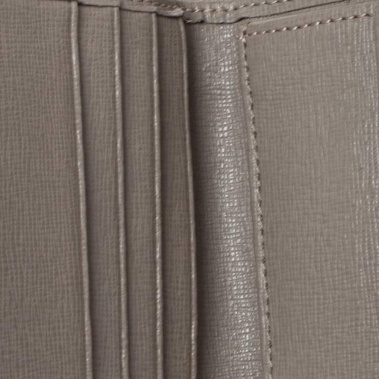 Pre Owned Furla Grey Leather Zip Around  Wallet