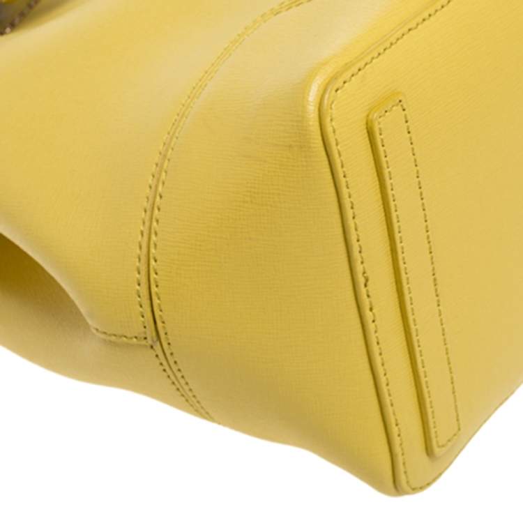 مملوكة مسبقًا Furla Yellow Leather Stacy Bucket Bag