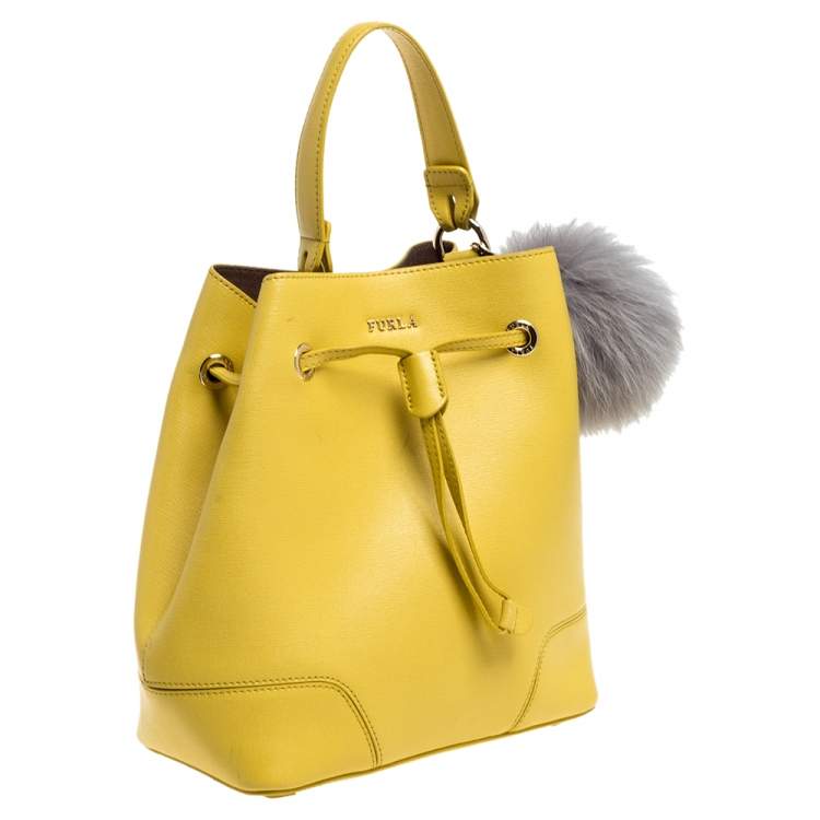 مملوكة مسبقًا Furla Yellow Leather Stacy Bucket Bag