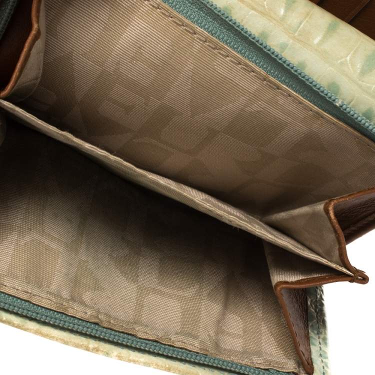 Pre Owned Furla Mint Green Croc Embossed Leather Compact Wallet