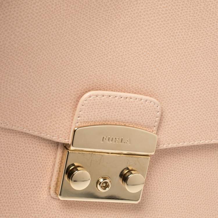 Pre Owned Furla Peach Leather Small Metropolis Crossbody Bag