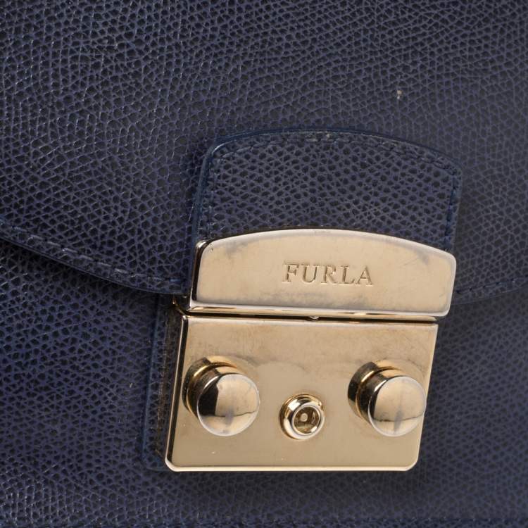 Pre Owned Furla Blue Leather Mini Metropolis Crossbody Bag