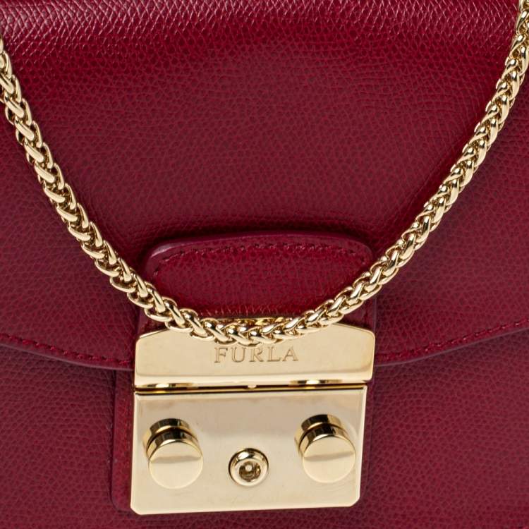 Pre Owned Furla Red Leather Mini Metropolis Crossbody Bag