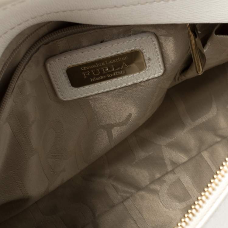 مملوكة مسبقًا Furla White Leather Piper Perforated Top Handle Bag