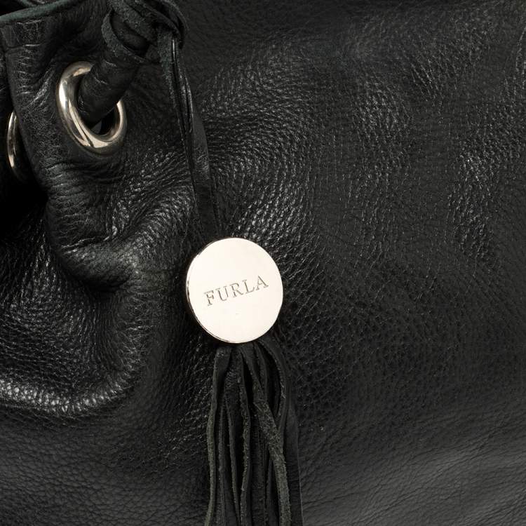Pre Owned Furla Black Leather Drawstring Metal Handle Shoulder Bag