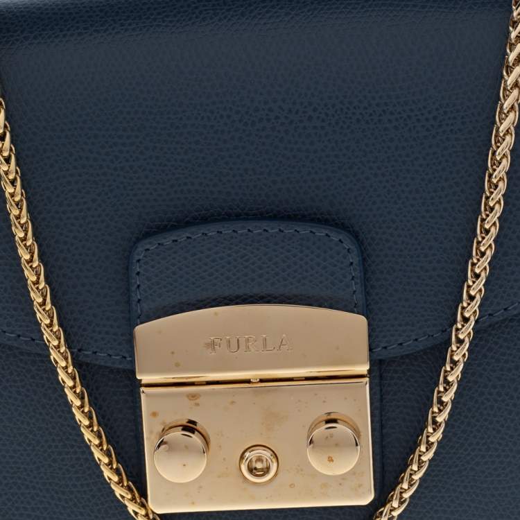 Pre Owned Furla Blue Leather Mini Metropolis Chain Crossbody Bag