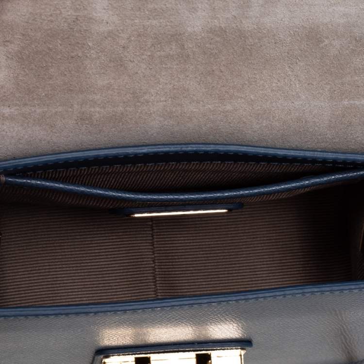 Pre Owned Furla Blue Leather Mini Metropolis Chain Crossbody Bag