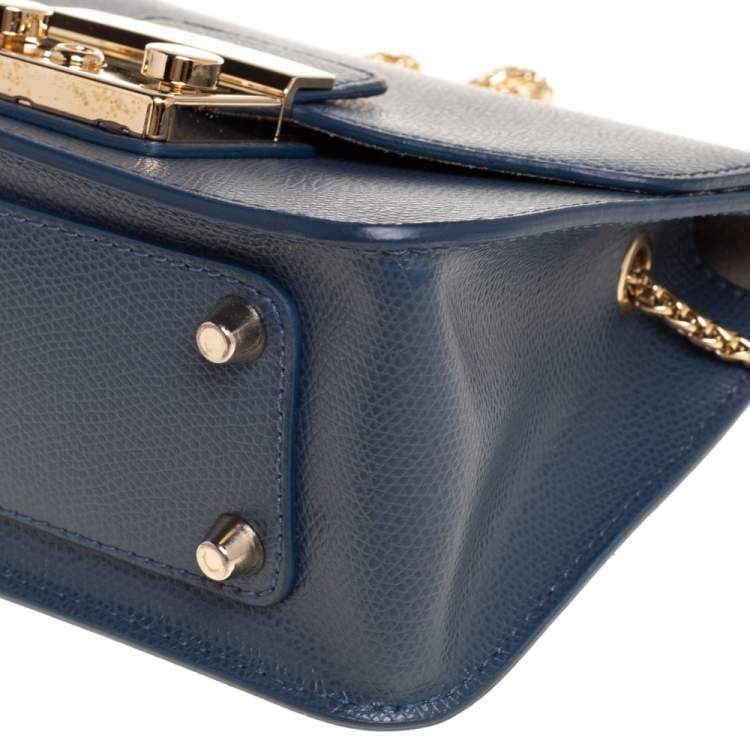 Pre Owned Furla Blue Leather Mini Metropolis Chain Crossbody Bag