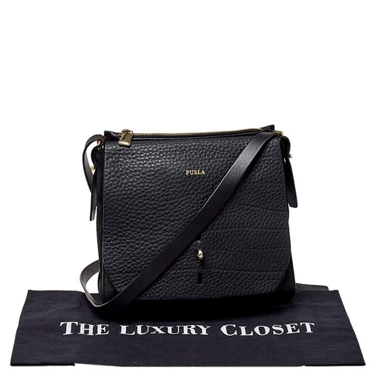 Pre Owned Furla Black Leather and Suede Messenger Bag