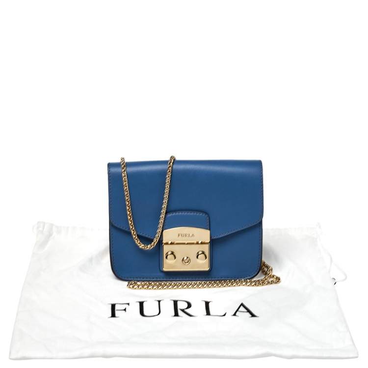 Pre Owned Furla Blue Leather Mini Metropolis Chain Crossbody Bag
