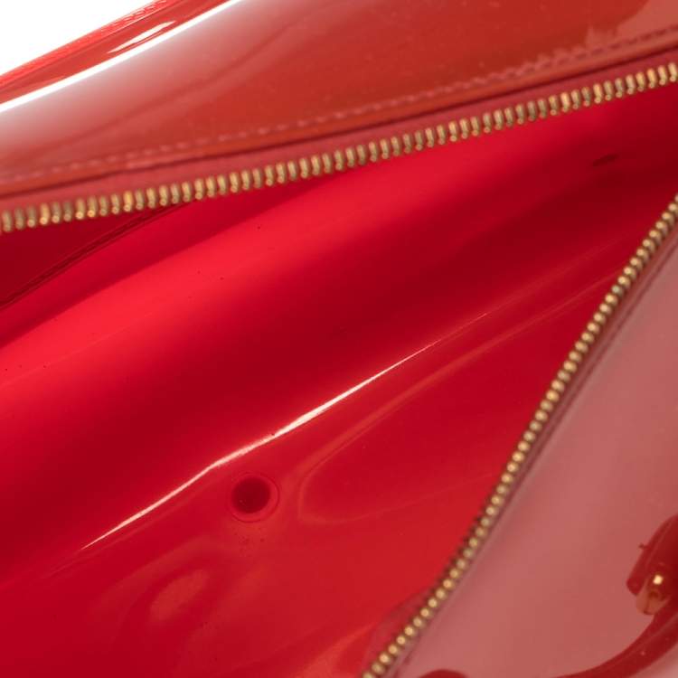 مملوكة مسبقًا Furla Maroon Rubber Medium Candy Satchel