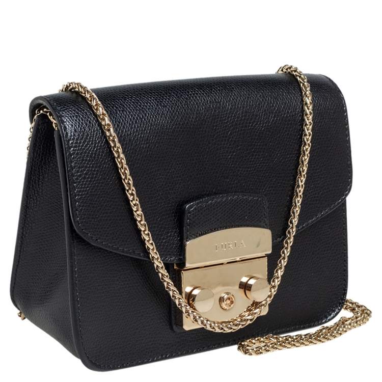 Pre Owned Furla Black Leather Mini Metropolis Chain Crossbody Bag
