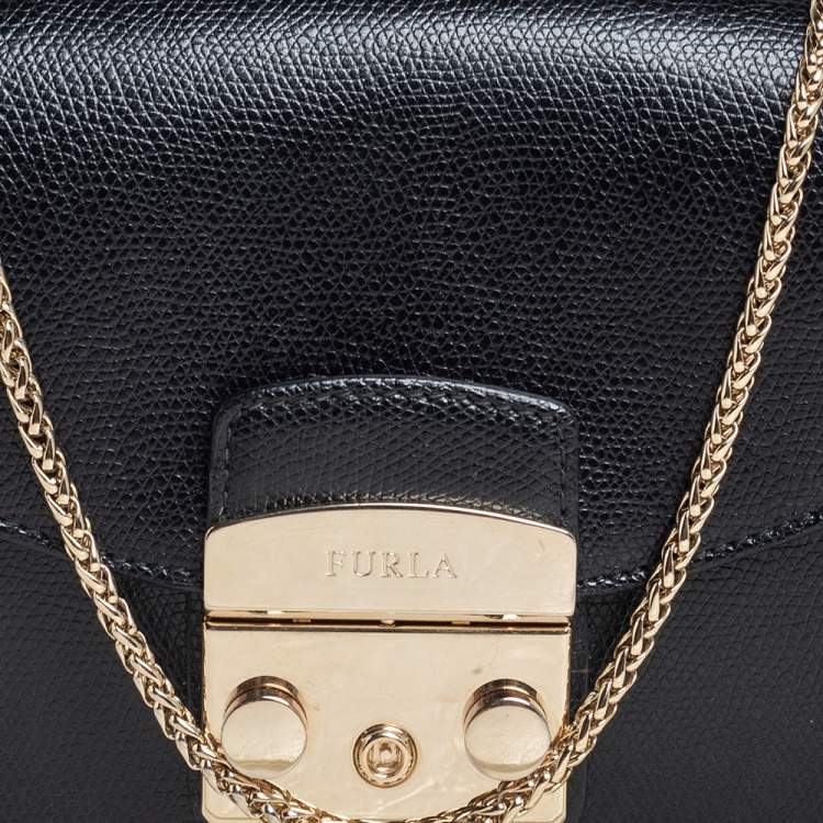 Pre Owned Furla Black Leather Mini Metropolis Chain Crossbody Bag