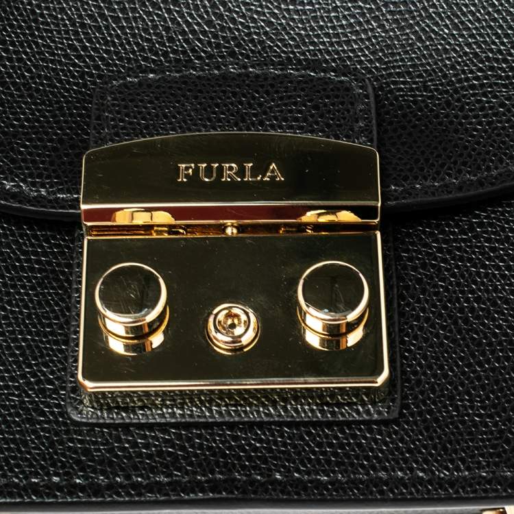 Pre Owned Furla Black Leather Mini Metropolis Chain Crossbody Bag
