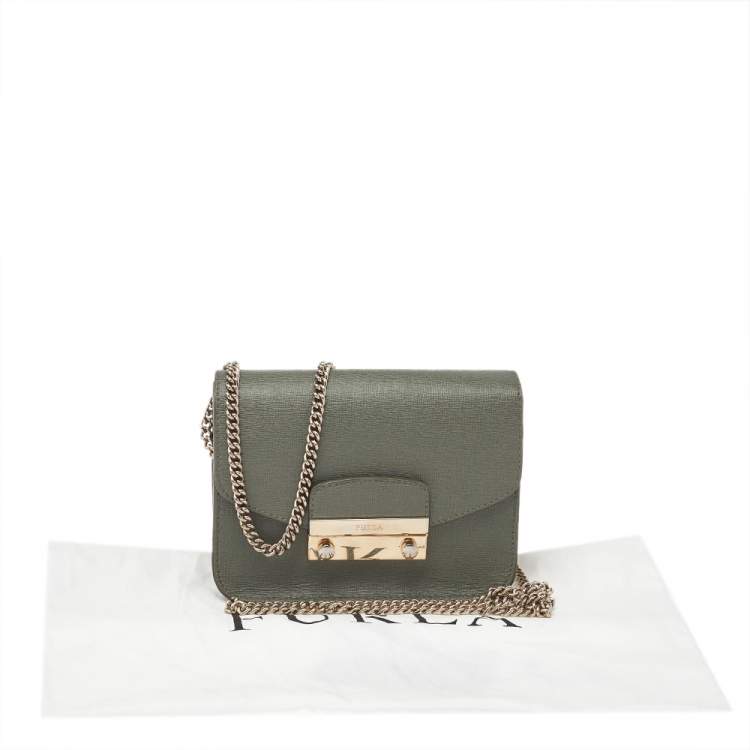 مملوكة مسبقًا Furla Grey Leather Metropolis Crossbody Bag