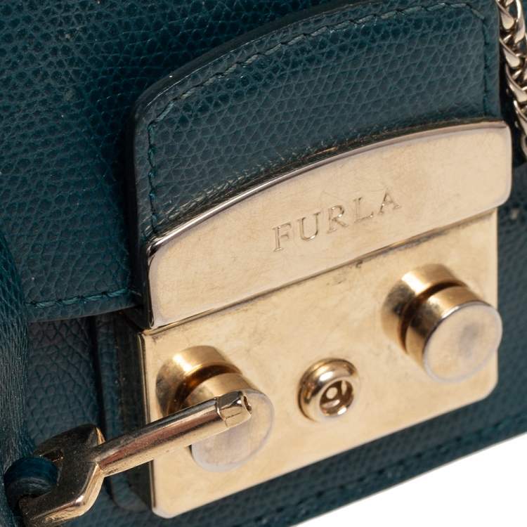 Pre Owned Furla Green Leather Mini Metropolis Chain Crossbody Bag