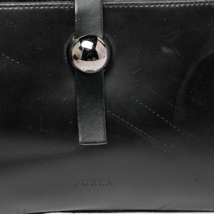 Pre Owned Furla Black Leather Shoulder Bag