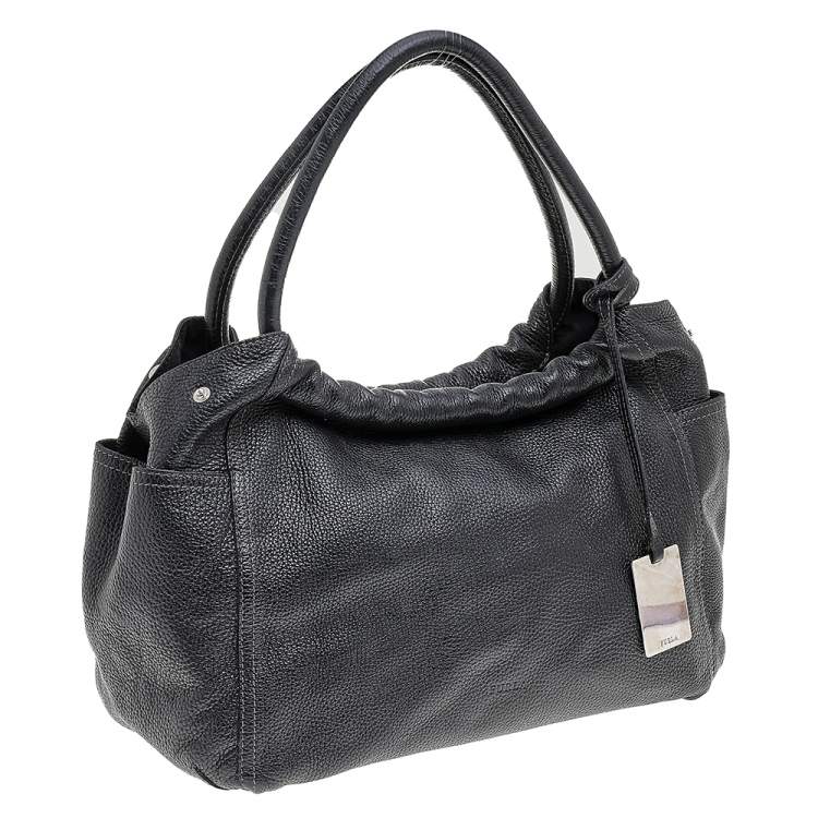 Pre Owned Furla Black Leather Shoulder Bag