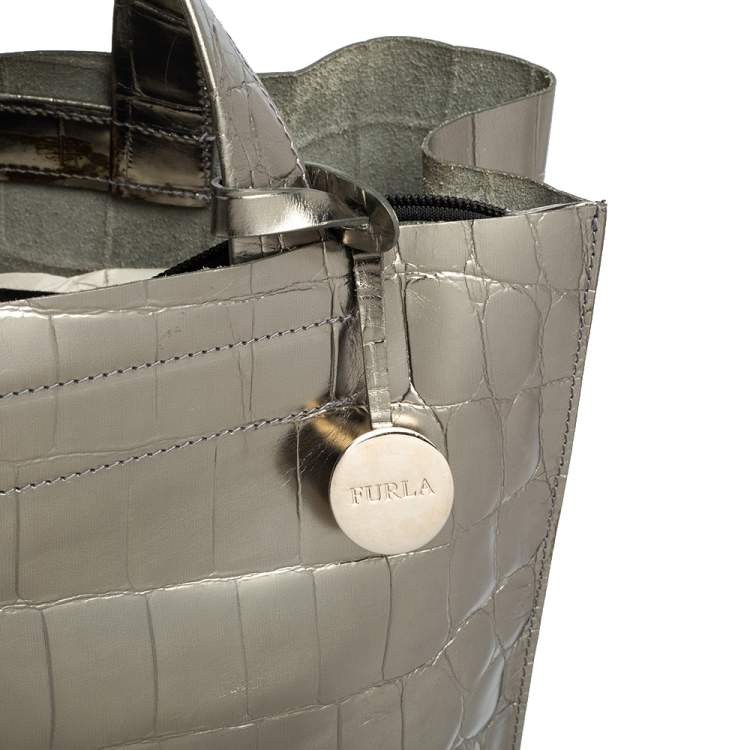 مملوكة مسبقًا Furla Metallic Silver Croc Embossed Leather Devide It Tote