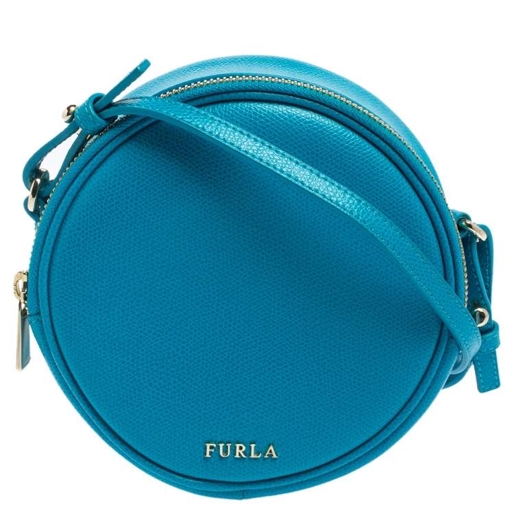 مملوكة مسبقًا Furla Blue Leather Yoyo Crossbody Bag