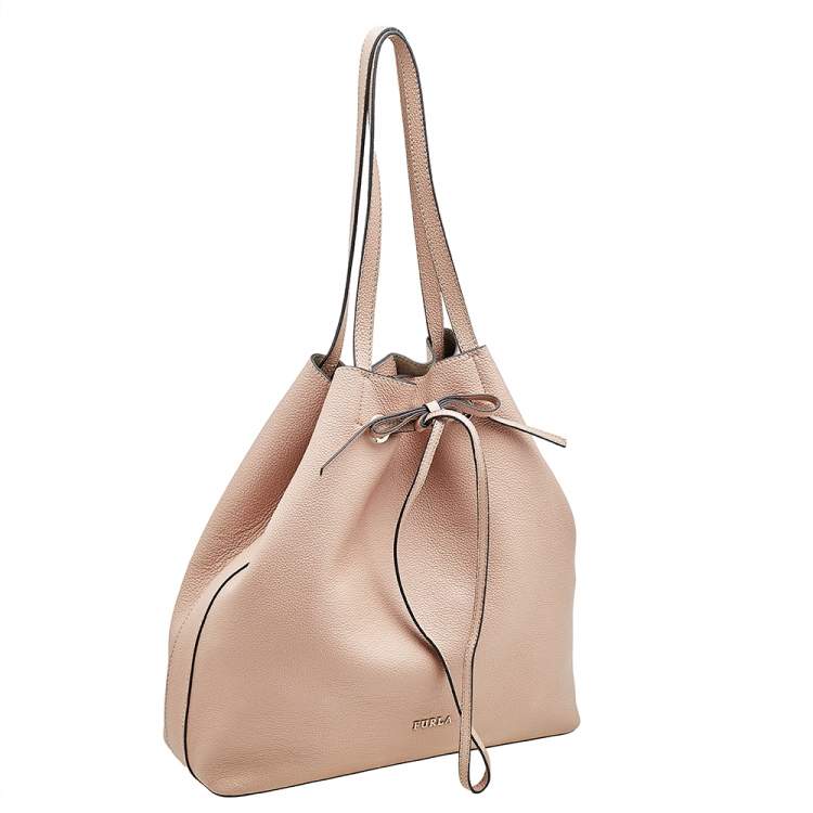 Pre Owned Furla Beige Leather Medium Costanza Drawstring Bucket Bag