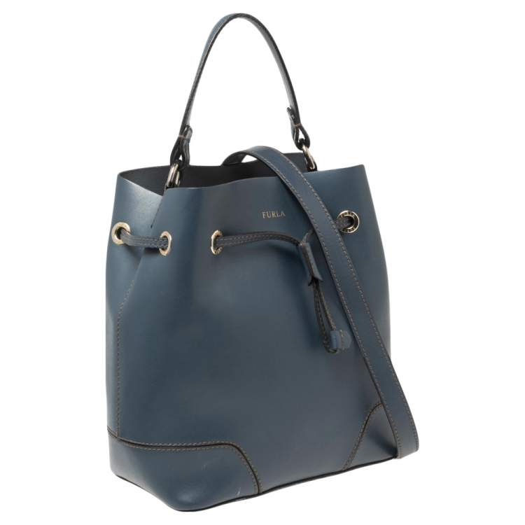 Pre Owned Furla Blue Leather Stacy Drawstring Bucket Bag