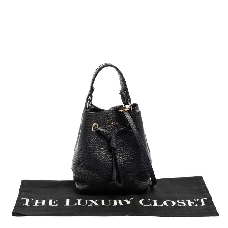 Pre Owned Furla Black Leather Mini Stacy Bucket Bag