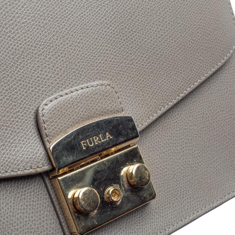 Pre Owned Furla Khaki Green Leather Metropolis Shoulder Bag