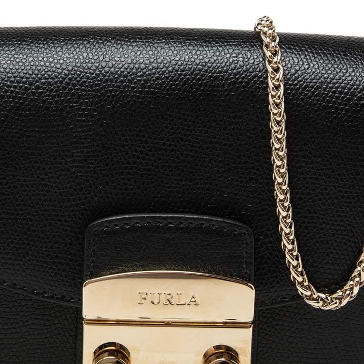 Pre Owned Furla Black Leather Mini Metropolis Chain Shoulder Bag