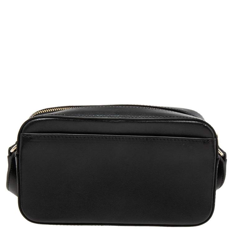 Pre Owned Furla Black Leather Zipped Crossbody Bag 