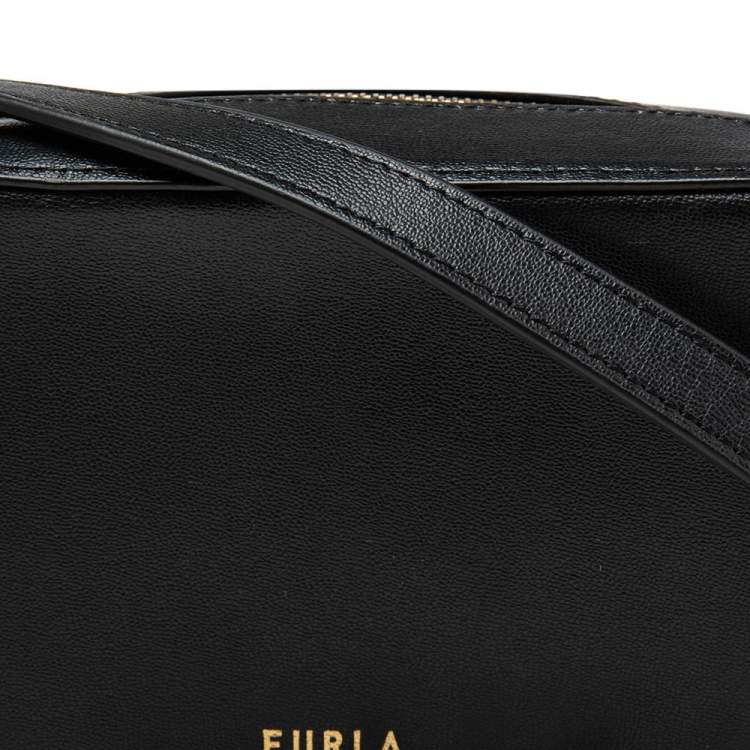 Pre Owned Furla Black Leather Zipped Crossbody Bag 