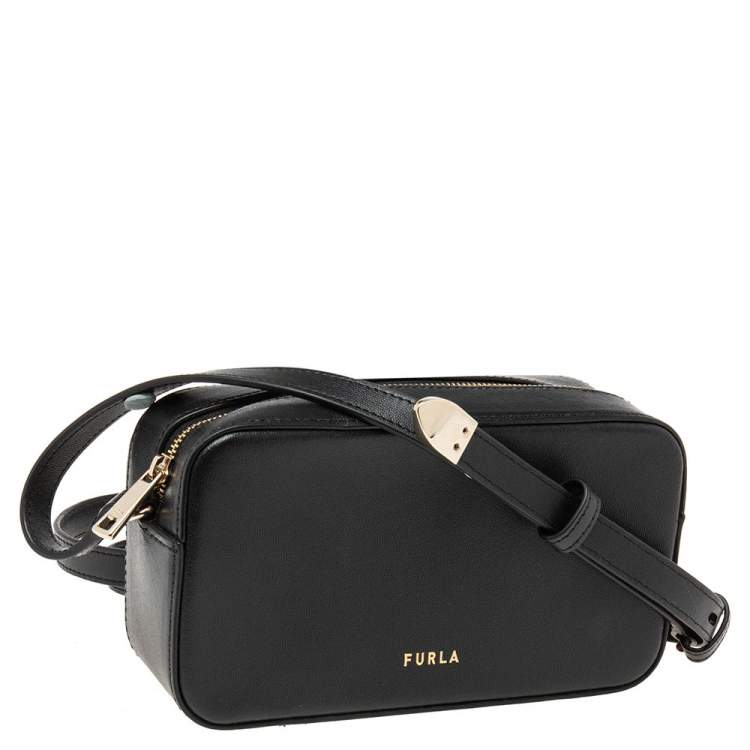 Pre Owned Furla Black Leather Zipped Crossbody Bag 