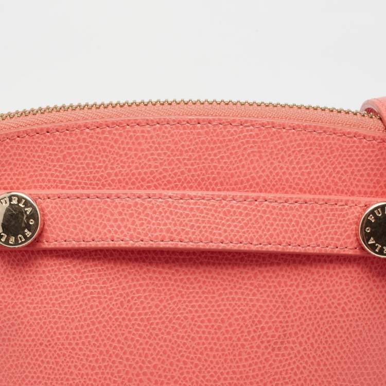Pre Owned Furla Pink Textured Leather Mini Piper Crossbody Bag
