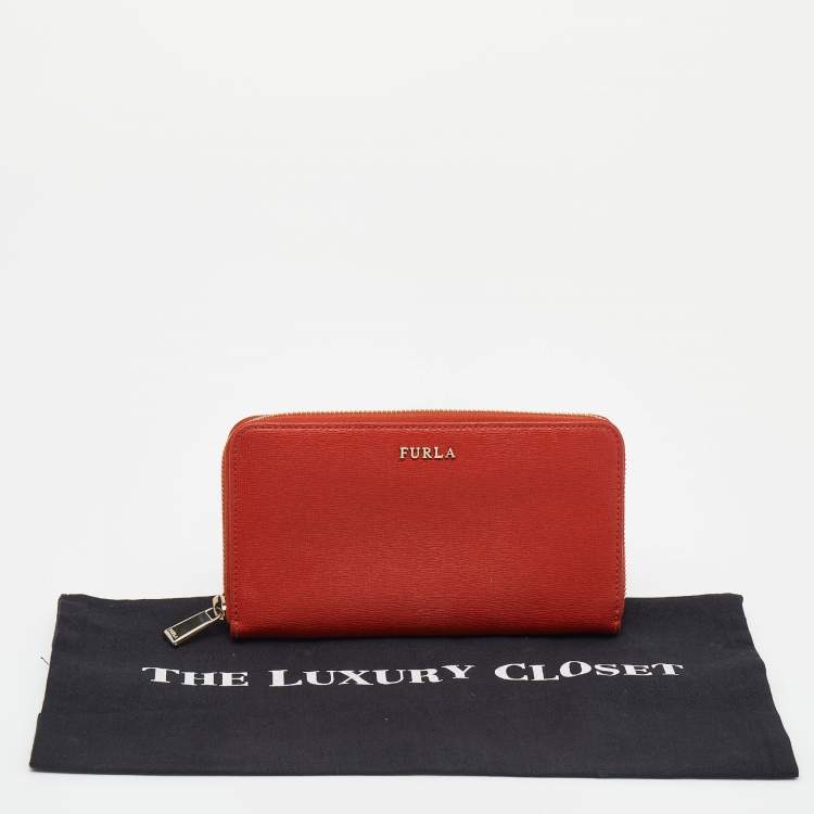 Pre Owned Furla Orange Leather Zip Around Wallet