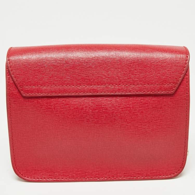 Pre Owned Furla Red Leather Mini Metropolis Chain Crossbody Bag