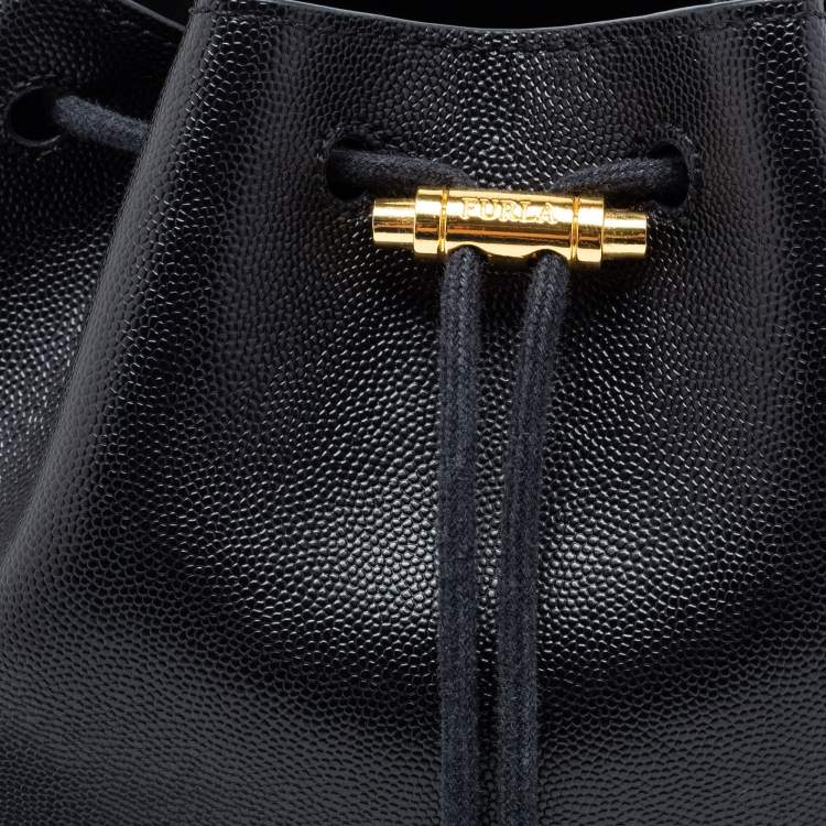 Pre Owned Furla Black Leather Drawstring Bucket Bag