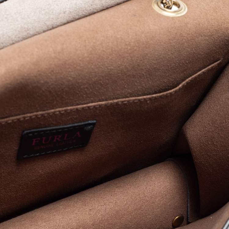 Pre Owned Furla Black Leather Small Crossbody Bag
