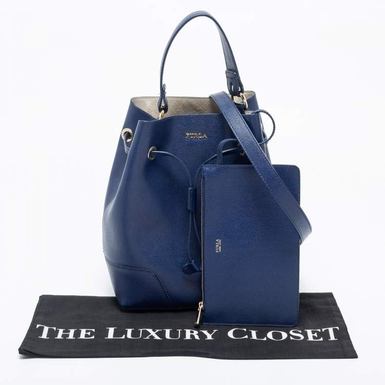 Pre Owned Furla Blue Leather Stacy Drawstring Bucket Bag