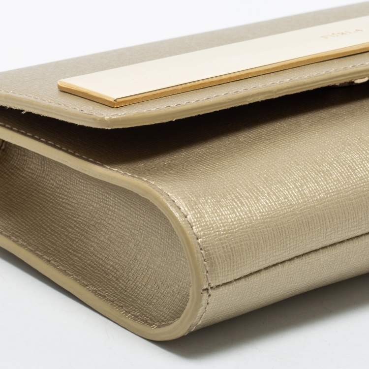 Pre Owned Furla Gold Leather Metal Flap Chain Clutch