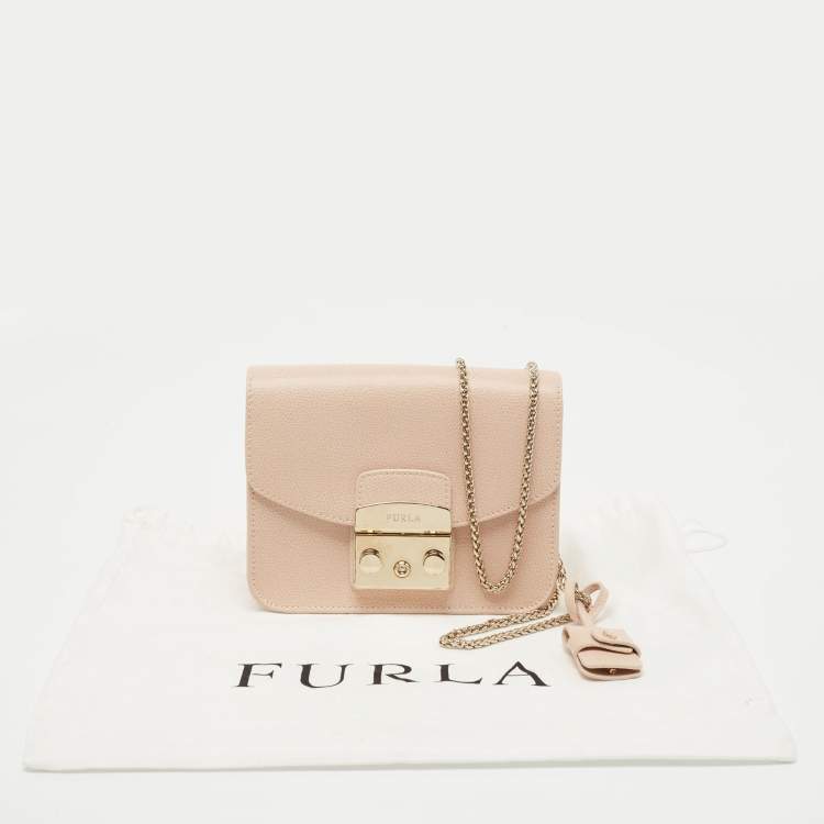 مملوكة مسبقًا Furla Blush Pink Leather Mini Metropolis Crossbody Bag