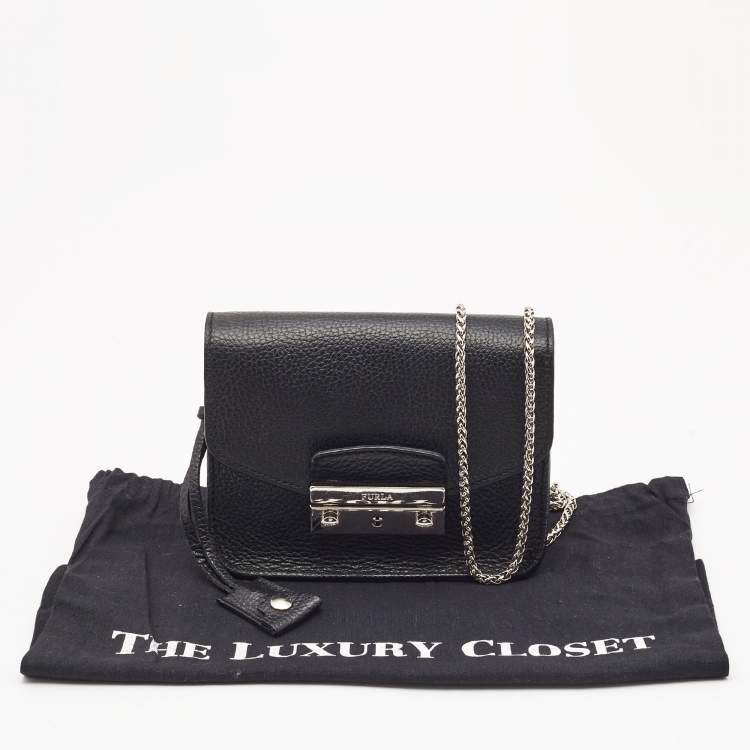 Pre Owned Furla Black Leather Mini Metropolis Chain Crossbody Bag